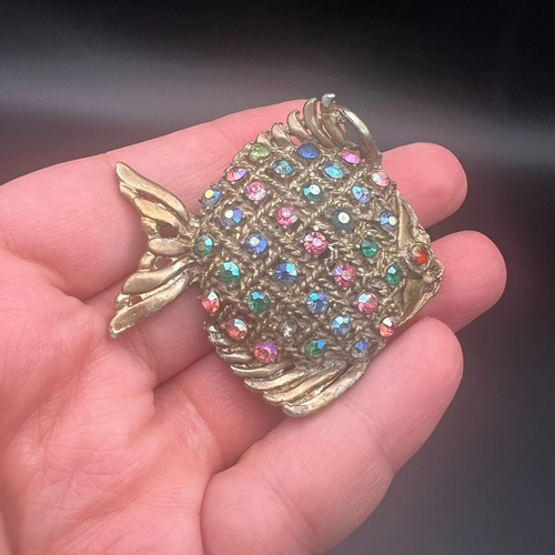 Vintage brass tone - vintage, brass‑tone