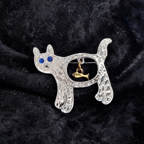 Cat with fish - with, brooch