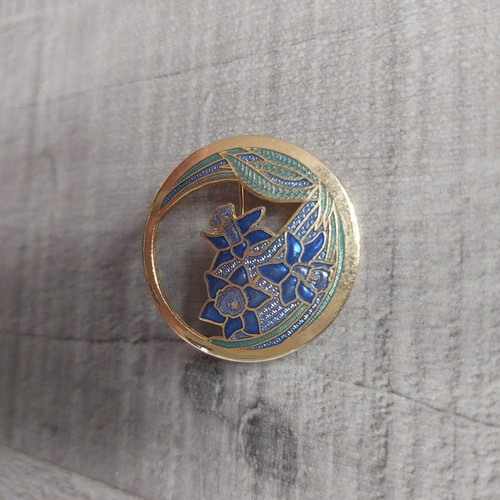 Vintage fish and crown blue - crown,