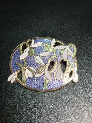 Vintage fish crown - &,