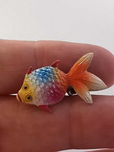 Cute colourful fish brooch - cute,