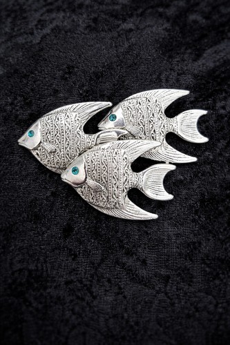 Fish shoal school - school, brooch