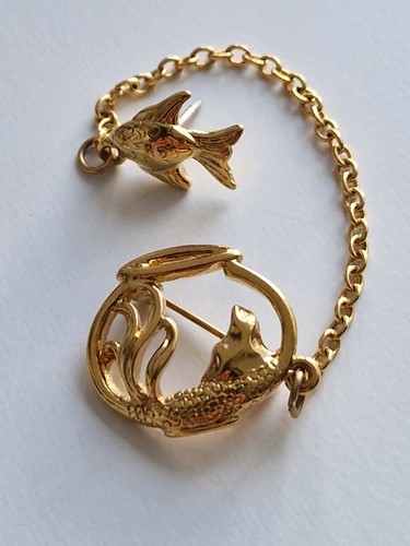 Vintage gold tone fish out - vintage,