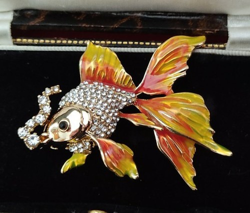 Large gold fish brooch - brooch, pin