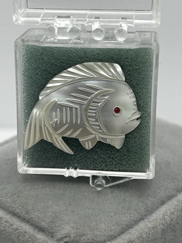 Vintage mother pearl - vintage, fish