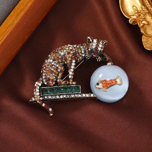 Large size rhinestone - cat, fish