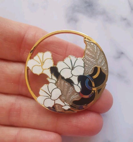 Fish gold tone - gold, vintage